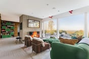 Hillcrest Glasshouse - a minimalist modern retreat